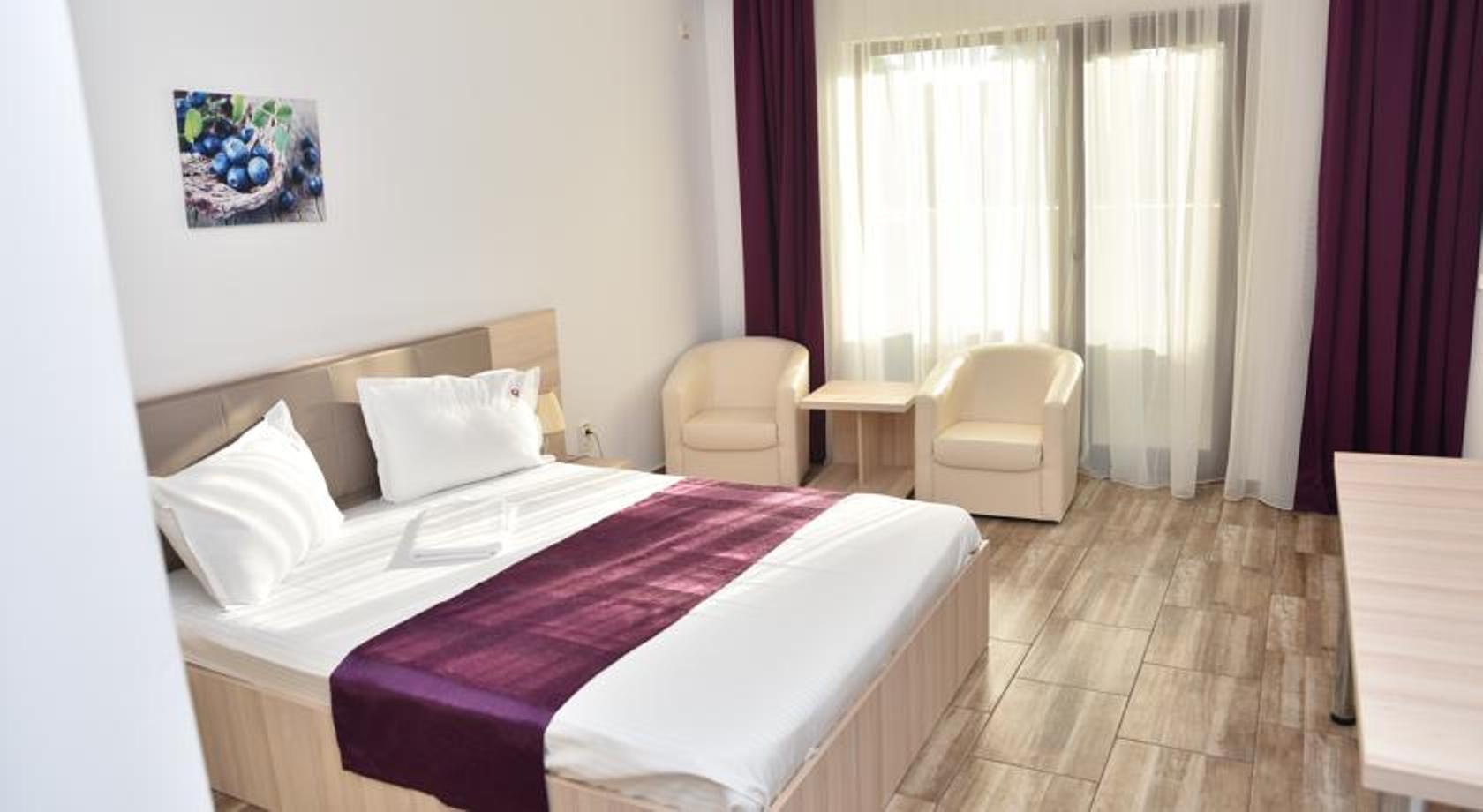 Q Hotel Neptun Luaran gambar