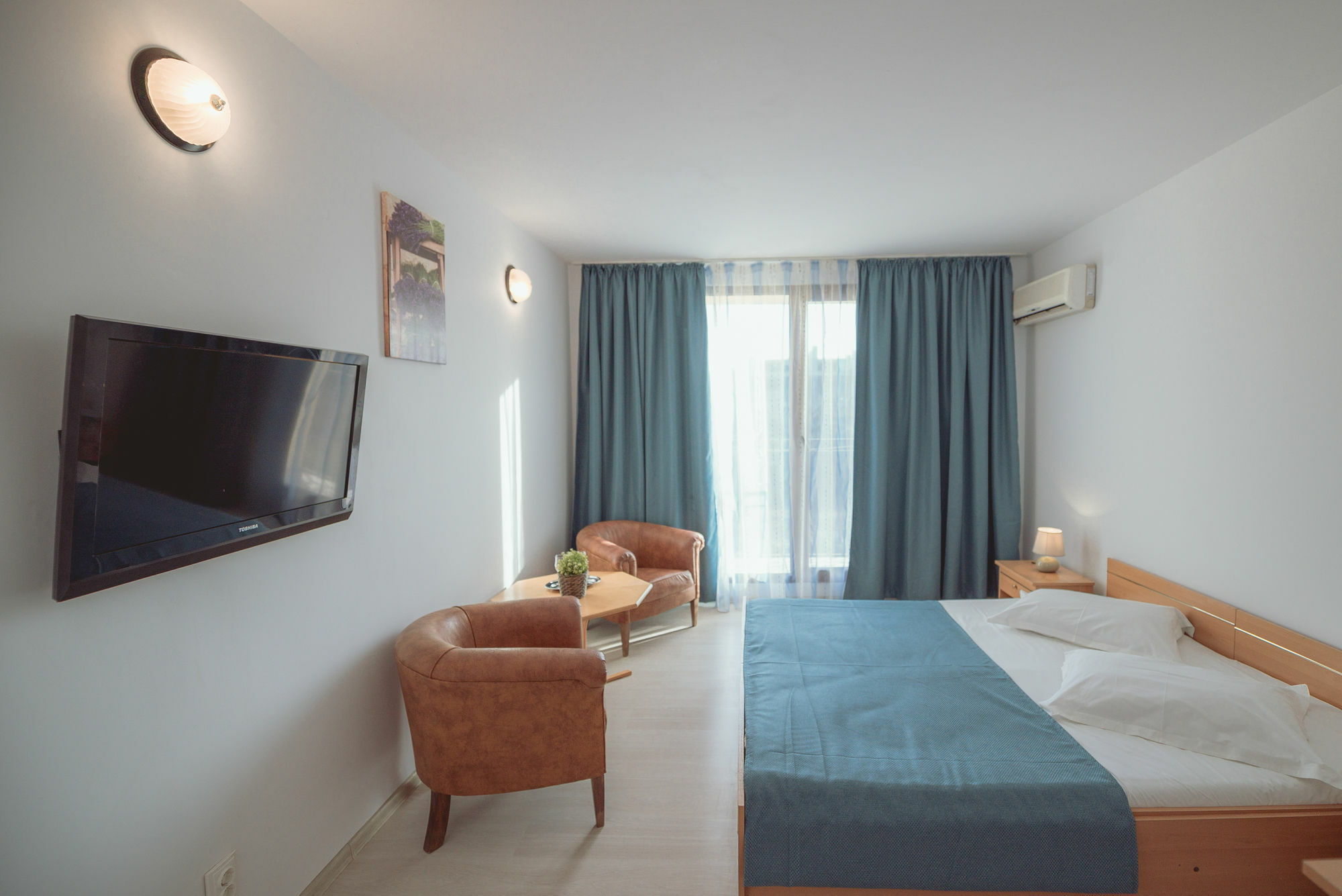 Q Hotel Neptun Luaran gambar