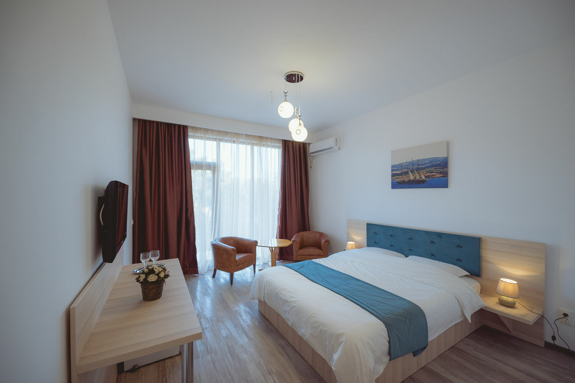 Q Hotel Neptun Luaran gambar