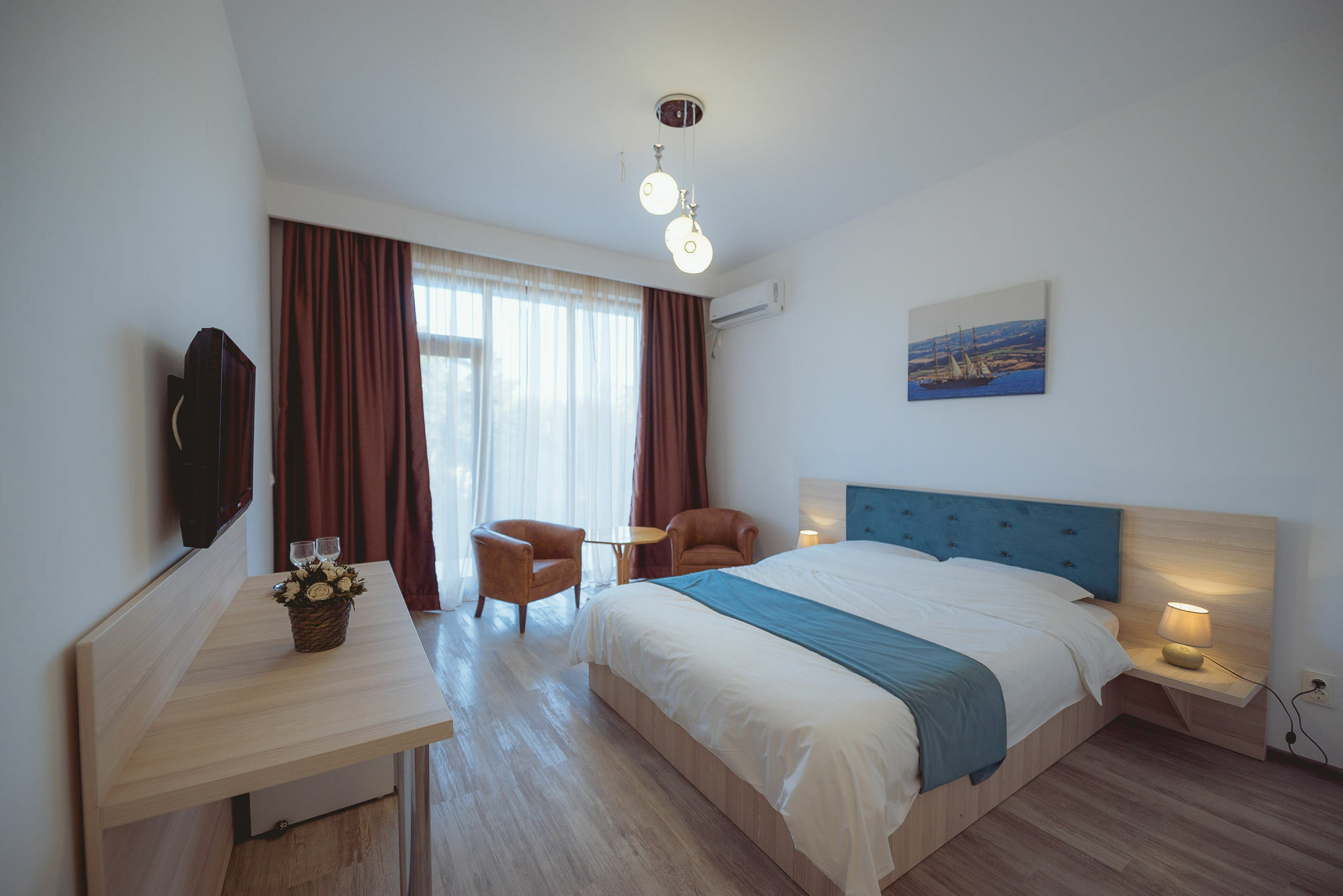 Q Hotel Neptun Luaran gambar